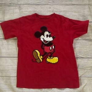 Boys Mickey Mouse Tee size 5 red